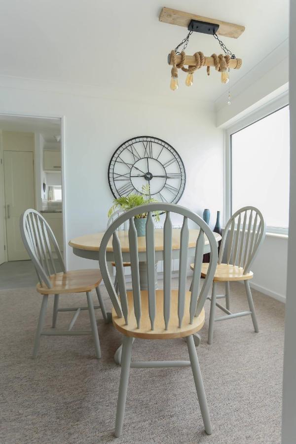 Tides - Beach Front Apartment In Bracklesham Bay Chichester Kültér fotó