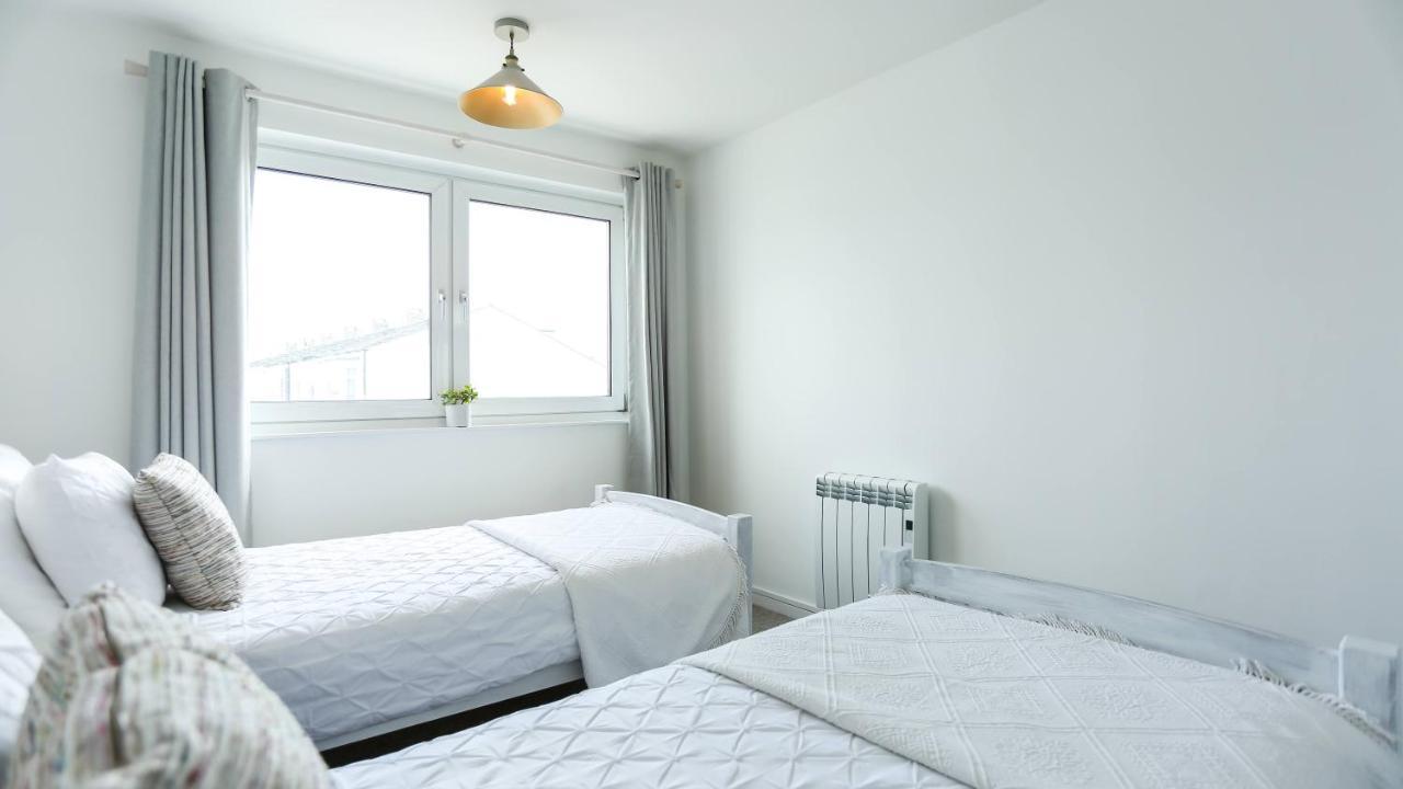 Tides - Beach Front Apartment In Bracklesham Bay Chichester Kültér fotó